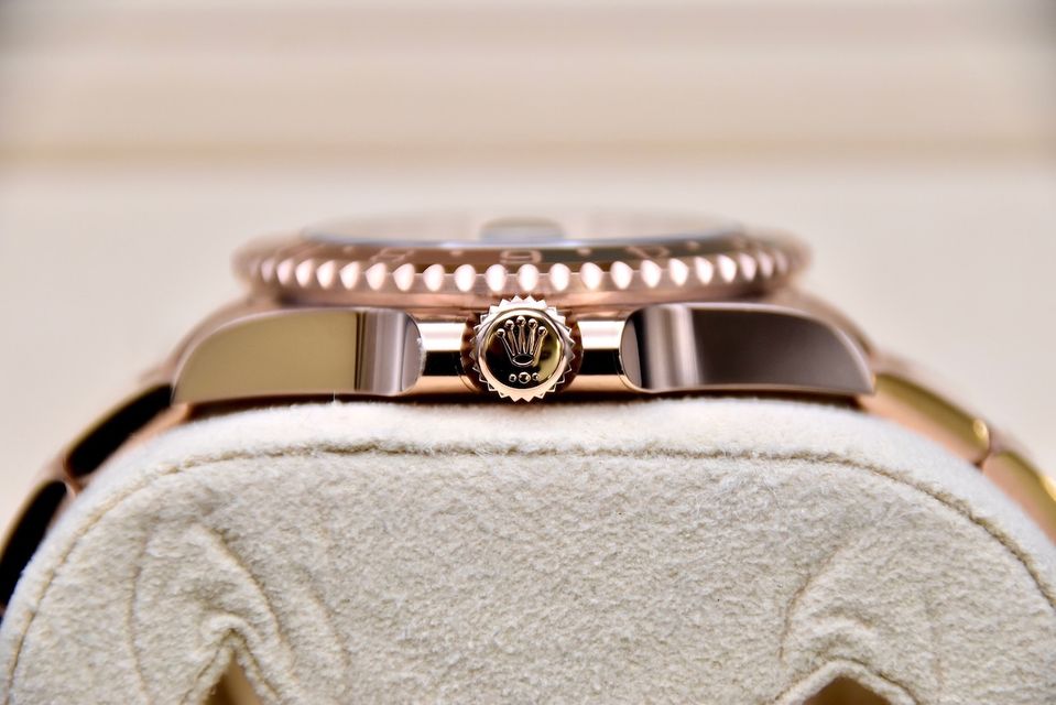 Rolex GMT Master II 126715 CHNR Image 5